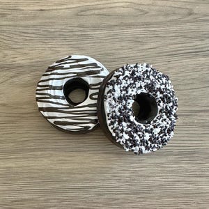Chocolate Sandwich Cookie Donut Set