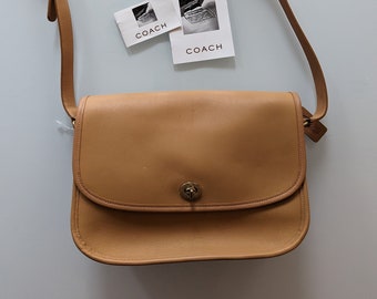 Vintage Coach City Bag, China, like-new