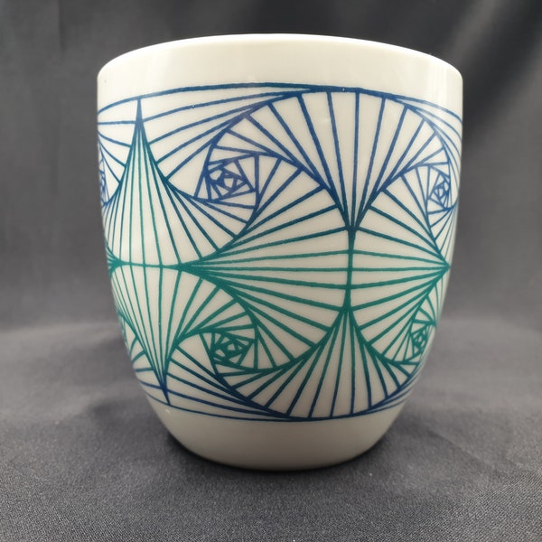 BoConcept Collector's Item "Fractal Blue Line" Porcelain Mug Designed by Ewa Łuźniak | Vintage Danish Porcelain