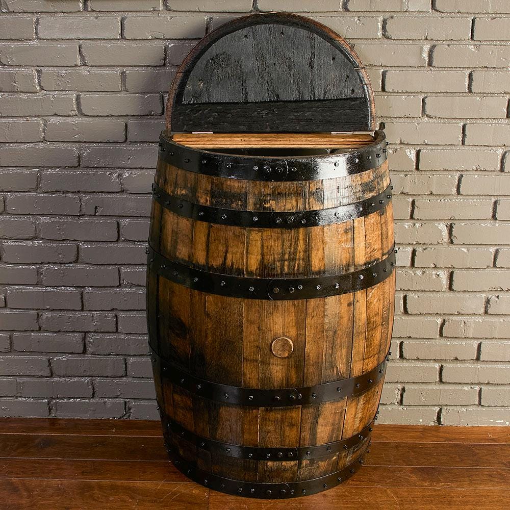 Cubierta para bote de basura de barril de whisky: contenedor de  almacenamiento de madera de medio barril - Etsy México, image size:1000x1000