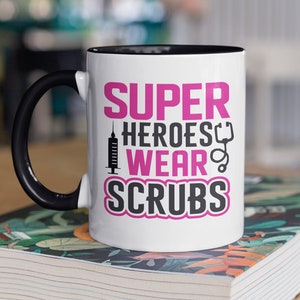 Superhelden tragen Peelings, Superhelden-Krankenschwester-Geschenke, lustige Krankenschwester-Kaffeetasse, beste Krankenschwester aller Zeiten, Krankenschwester-Anerkennung, neue Krankenschwester-Geschenke