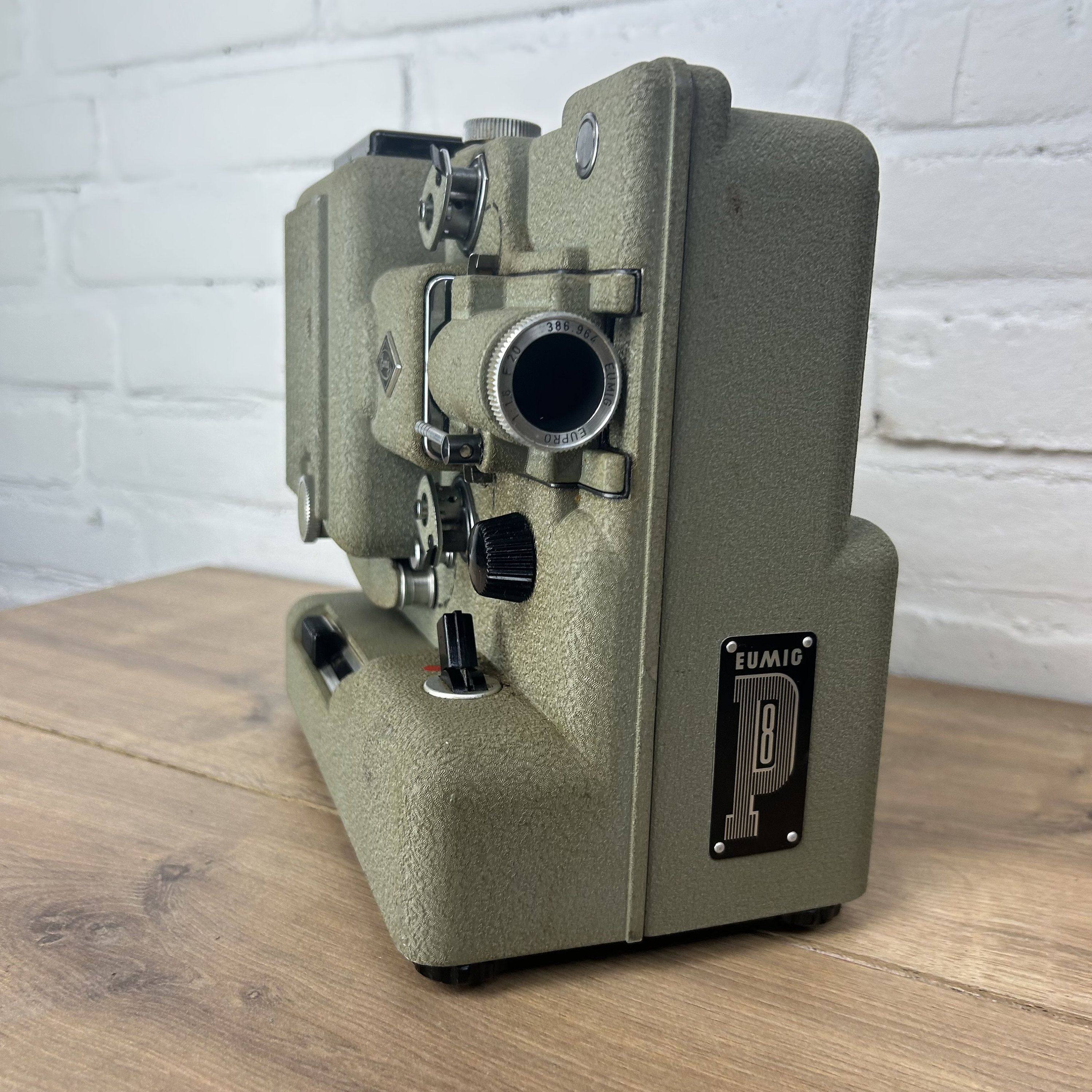 Projecteur De Films 8 Mm Eumig P8 - Pour Pièces Détachées Ou Réparation
