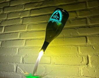 Lampe champagne lumineuse Dom Pérignon par Pep - Lampe LED colorée personnalisée