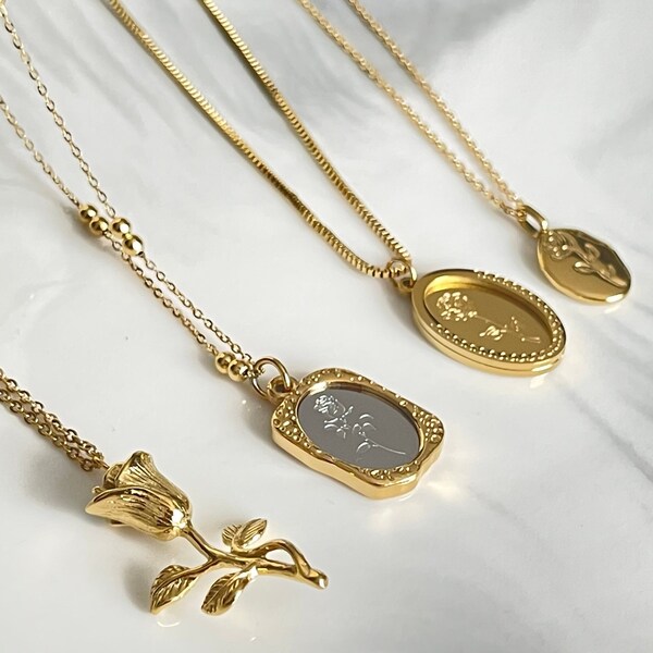 Gold Flower Necklace Etsy UK