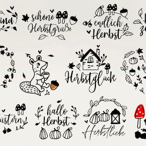 Puede incluir: Ilustraciones en blanco y negro de diseños de otoño con texto en alemán. Los diseños incluyen ardillas, setas, calabazas, hojas y casas. El texto incluye "Herbstwind", "schöne Herbstgrüße", "endlich Herbst", "Herbst zaubern", "Herbstglück", "Herbstflüstern", "hallo Herbst" y "Herbstliebe".