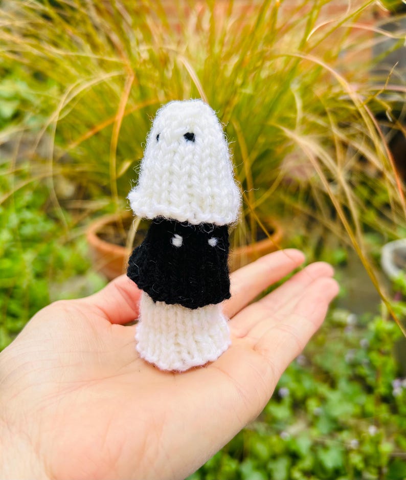 Knitted Ghost and Witch Hat Pattern (PDF Download) image 3