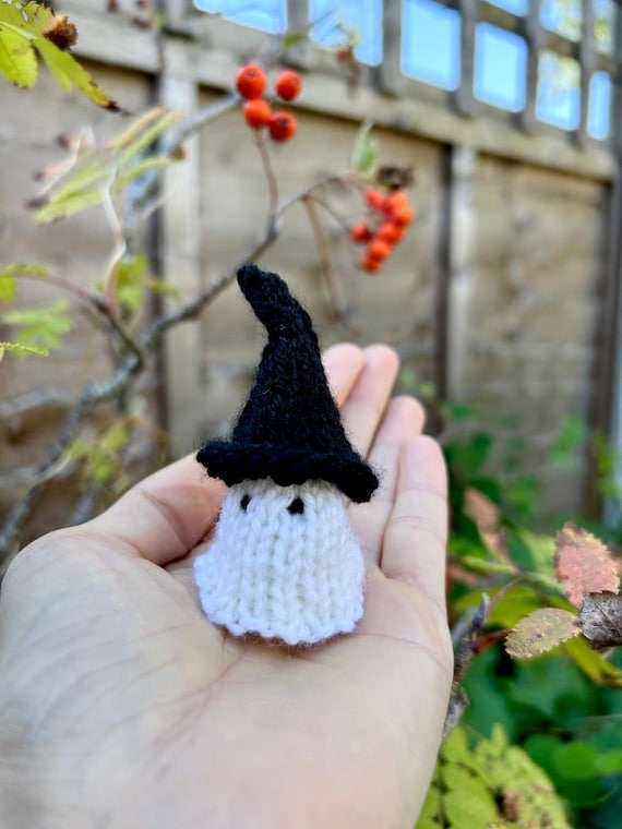 Knitted Ghost and Witch Hat Pattern (PDF Download)