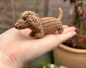 Dachshund Knitting Pattern: Knit Flat (PDF Pattern)