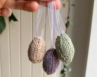 Tiny Easter Egg Knitted pattern, English Pattern Only