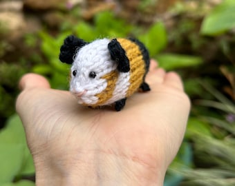 Knitted Guinea Pig Pattern: Flat Knit PDF (Digital Download)
