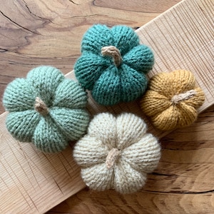 Knitted Pumpkin Pattern, English Pattern Only