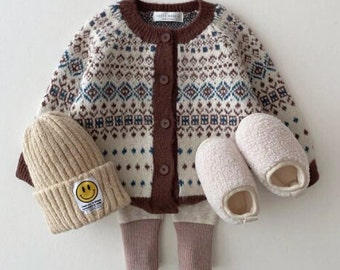 Seoul Snuggles: Gender-Neutral Cozy Sweater Cardigan for Toddlers & Kids - Made in Korea