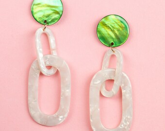 Green hanging earrings white and unisex green, the meeting