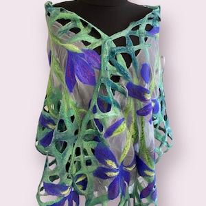 Grey silk scarf with violet Irises wool application, Feminine felt scarf gift for her,Exclusive air felt scarf,Unique scarf floral design.