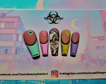 Unhas de pressão com tema colorido kawaii pintadas à mão
