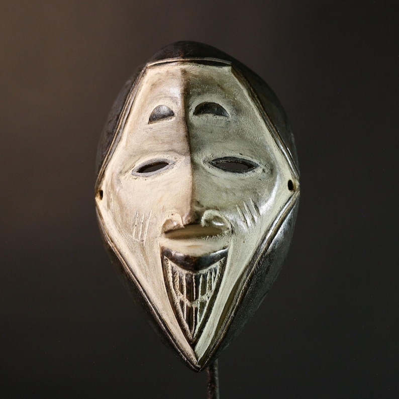 African Ibo Wood Mask: Nigerian Okoroshi Oma Water Spirit Art-g3570 - Etsy