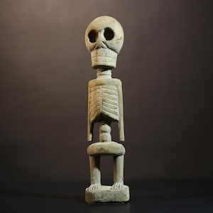 African Tiv Vintage Statue: Handcrafted Ethnic Sculpture (35.2/8 CM)-G5128