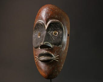 レガ・ブワミ協会マスクコンゴ - Etsy 日本