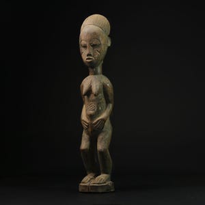 African Hakan Tribal Sculpture Female Carved Figure Original Art from West Africa Decorative Wooden Home Accent Statue G2107