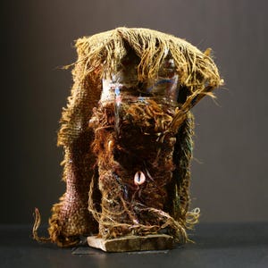 Figurines africaines en bois fabriquées à la main | Art premier Nkisi N&#39;Kondi | Statues spirituelles sculptées | Décoration d&#39;intérieur unique | Oeuvre d&#39;art authentique-G4330
