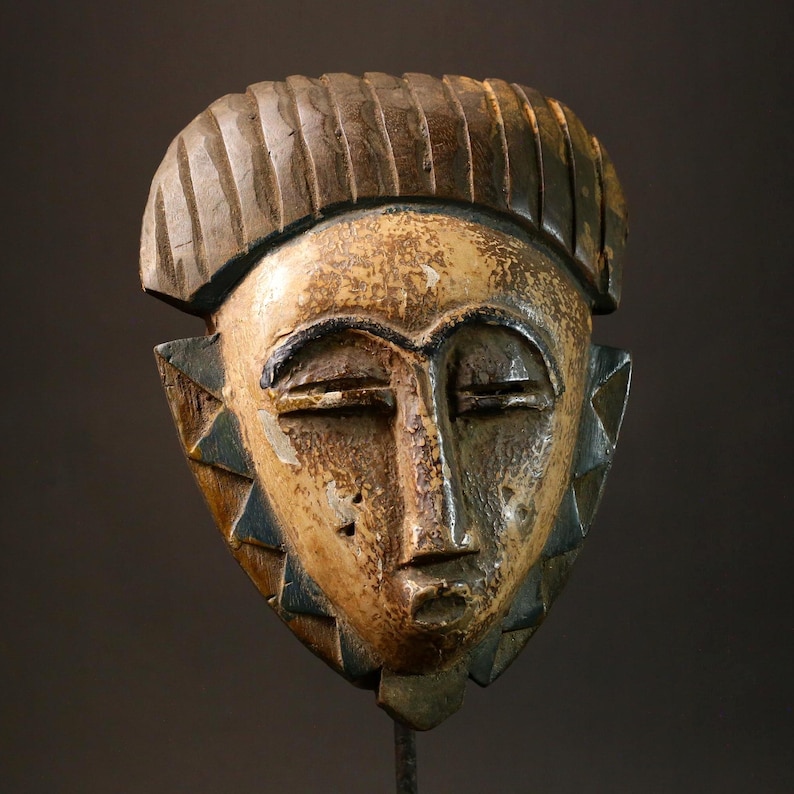 African Wood Mask Hand Carved Folk Art Wall Hanging- 7993 - Etsy