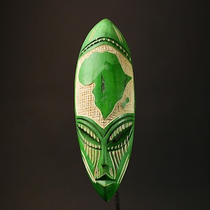 Máscara africana de pared tallada a mano en madera verde, mapa de África, arte tribal, decoración, escultura facial, colgante de pared étnico, máscara cultural, regalo para el hogar -7917