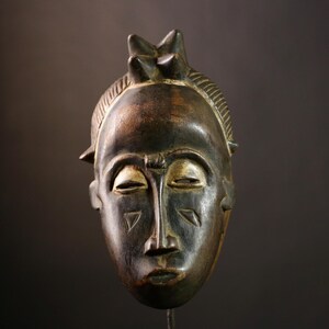 Baule Mask Art Hand‑Carved African Tribal Sculpture Wall Hanging Décor – Authentic Wooden Ethnic Gallery Accent for Home Display Piece-G4024