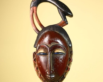 Máscara africana de pared con cresta de pájaro Guro, decoración tribal vintage de madera, hecha a mano - G6074