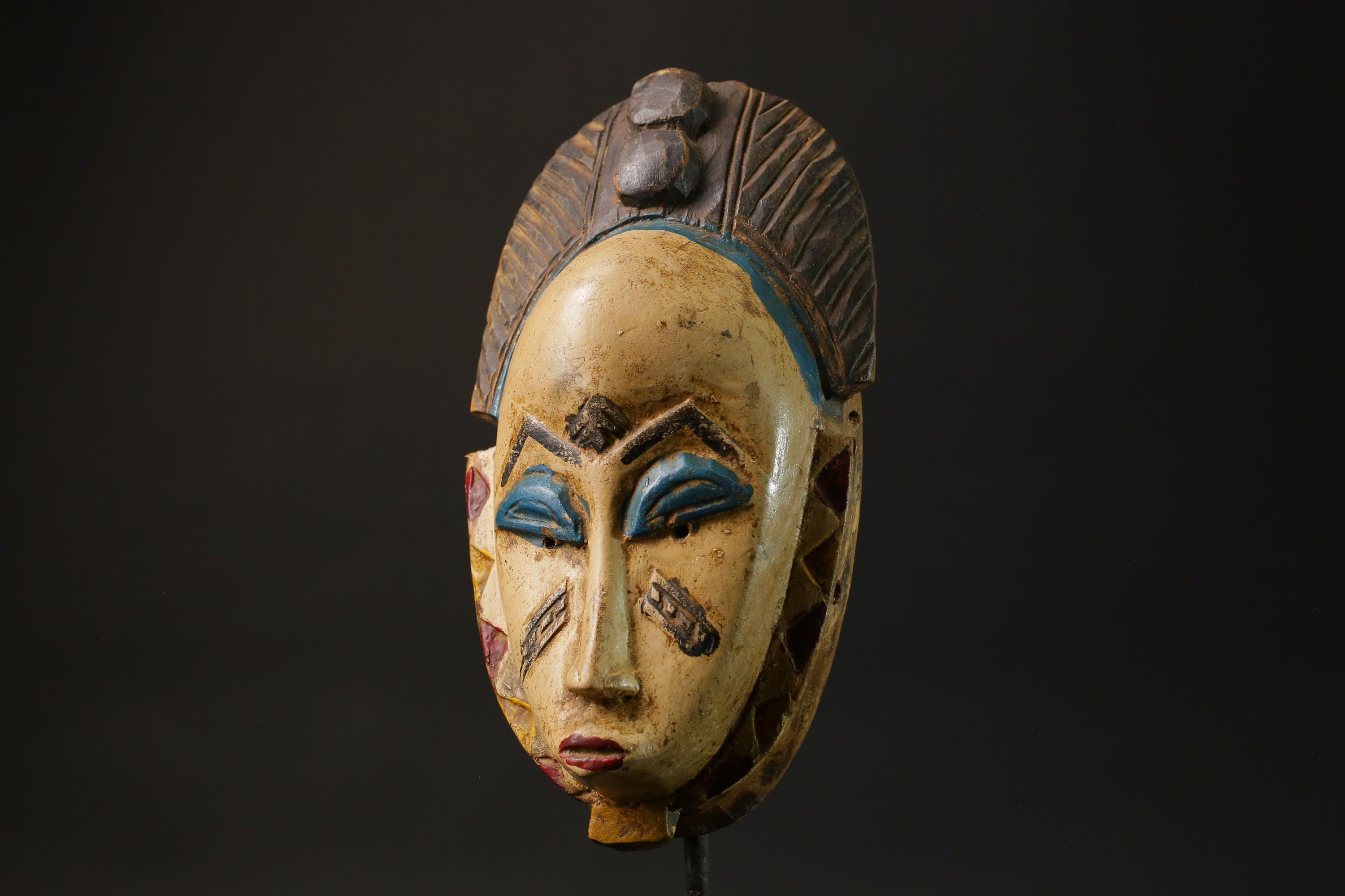 手彫りのアフリカのバウレ族のマスク：西アフリカの部族芸術-G2731