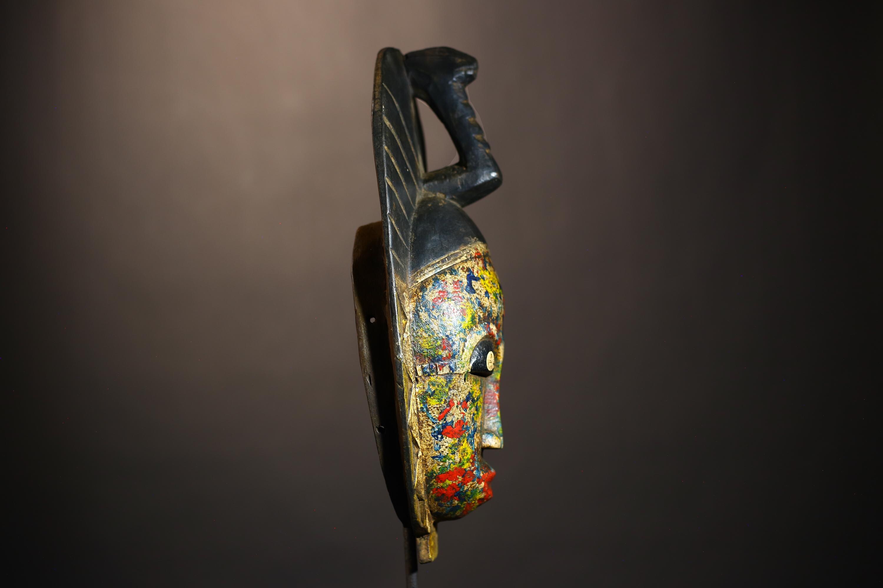 手彫りのグロマスク：アフリカの部族の壁装飾、ヴィンテージフォーク