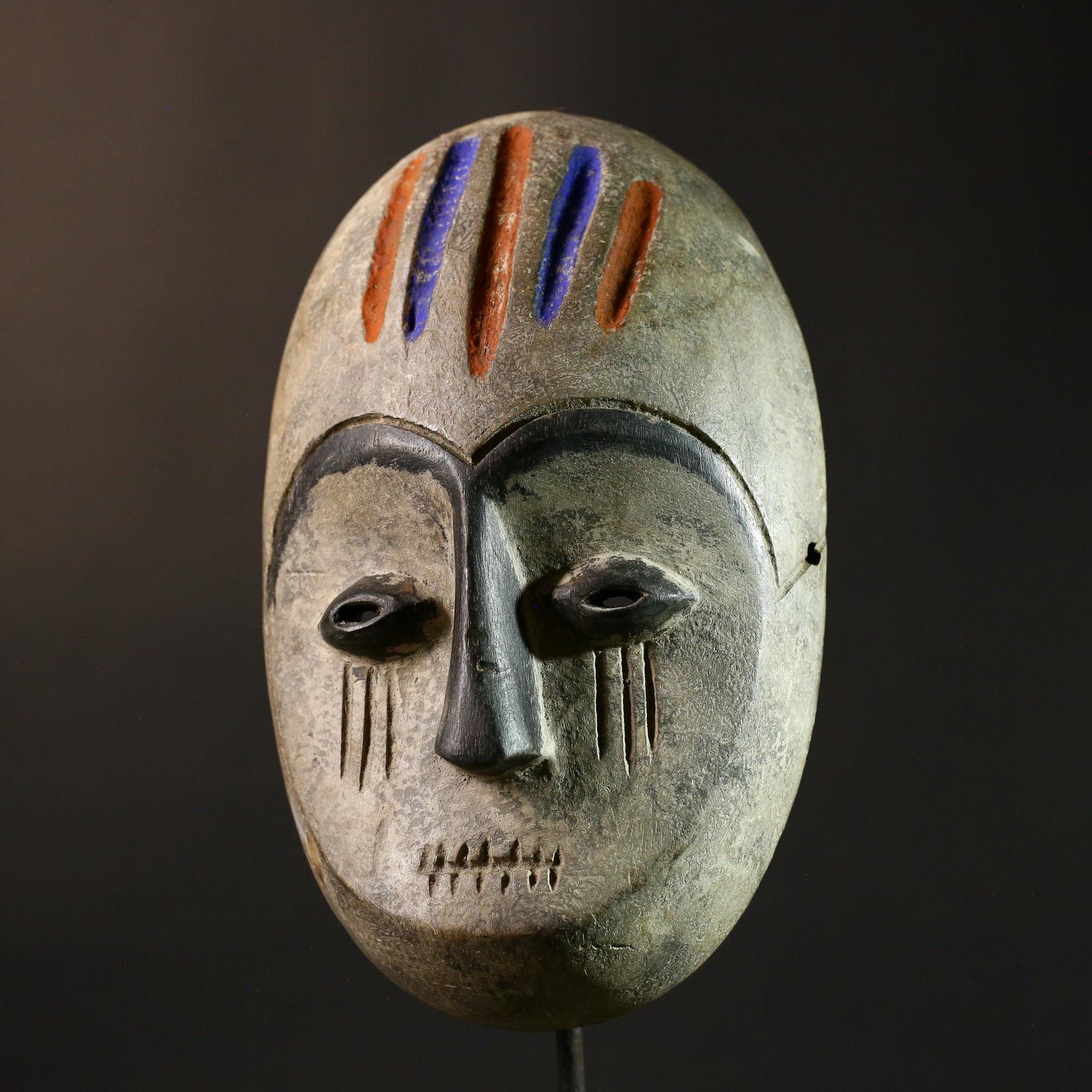 手彫りのアフリカンマスク：部族の木製ウォールアート、エスニックな