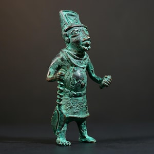 African Benin bronze warrior statue, african lost wax figurine, tribal bronze decor, Nigerian Oba sculpture, cultural ethnic art piece-G5369