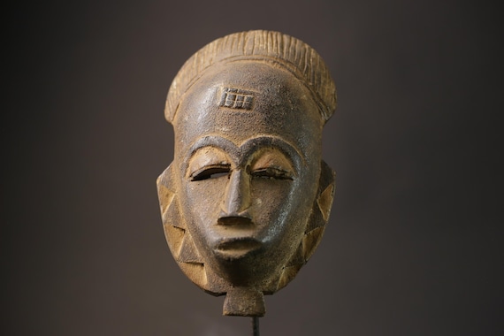 Masque Tribal Ancien En Bois Sculpté - Artisanat Traditionnel