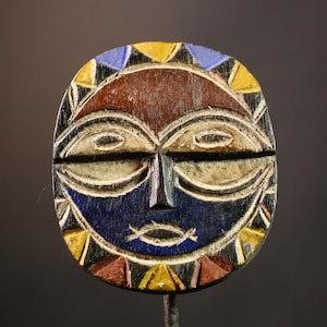 African Bwa Tribal Mask Colorful Hand Carved Wood Wall Hanging Vintage Folk Art Home Decor Spirit Face Africa Sculpture Gift Piece-G3645