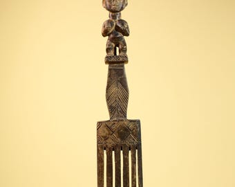 African Tribal Comb Carved Wood Male Figure Côte d’Ivoire Wall Decor-G5849