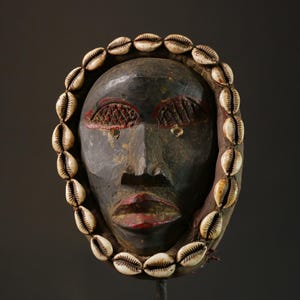 African mask wood African real figure vintage African masks for wall art Dan Gunye ge  -G1140
