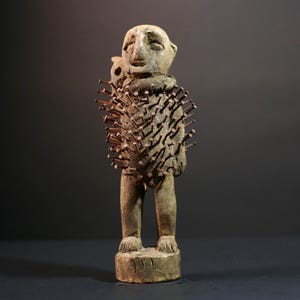 African Kongo nail figure Nkisi Nkondi sculpture carved power statue spiritual tribal art wood decor protective fetish figurine G5507