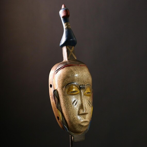 ヴィンテージアフリカンバウレマスク：手彫り木彫り彫刻