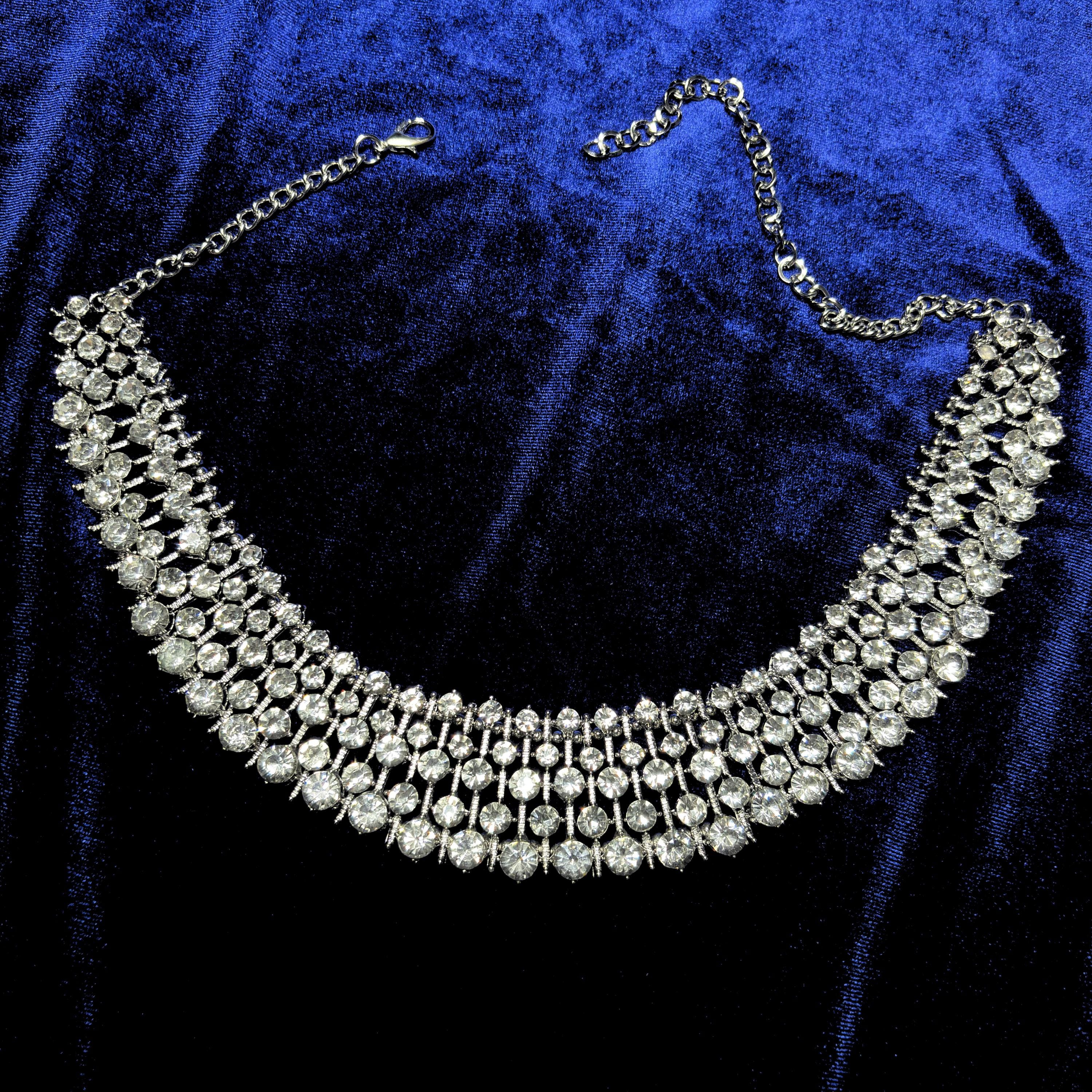 Kate Middleton Princess of Wales Duchess of Cambridge Silver Statement Crystal Collar Necklace Elegant Women Princess Style Royal Jewelry
