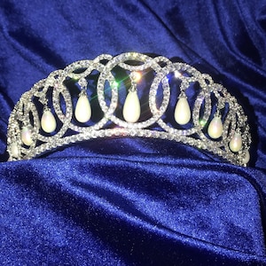 Scroll Round Circle Drop Dangling Pearl Wedding Crown