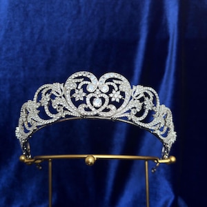 Princess Diana of Wales Lady Diana The Spencer Royal Tiara Wedding Crown Cubic Zirconia Simulated Diamond Heart and Floral Dainty Elegant