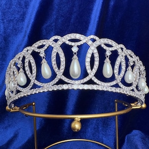 The Vladimir Tiara Queen Elizabeth II British Royal Jewelry Pearl Wedding Bridal Crown Luxury Cubic Zirconia Real American Diamond Handmade