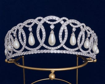 The Vladimir Tiara - Queen Elizabeth II Replica - Royal Souvenir - British Royal Family
