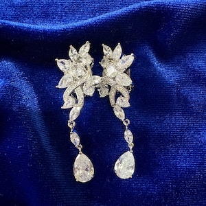 Princess Catherine of Wales Duchess Kate Middleton Princess Lady Diana Diamond CZ Dangling Clip On Royal Earrings Prom Wedding Bridal Style