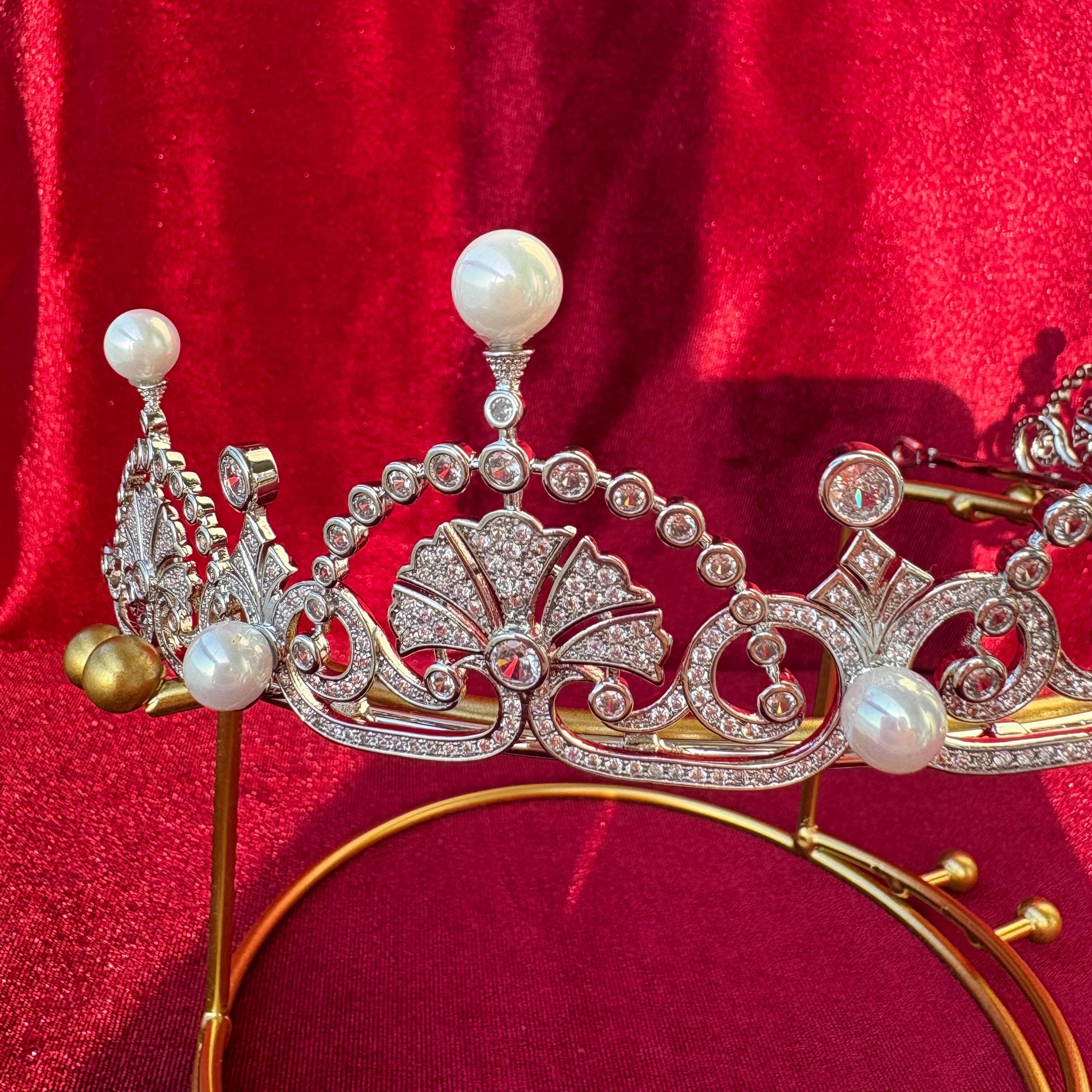 Bridal Pearl Tiara Shell Motif Luxury Wedding Crown Crown  display picture 3