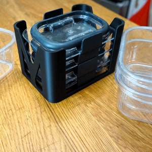1.3 Cup Rubbermaid Brilliance Lid Holder, Holds 4 Lids