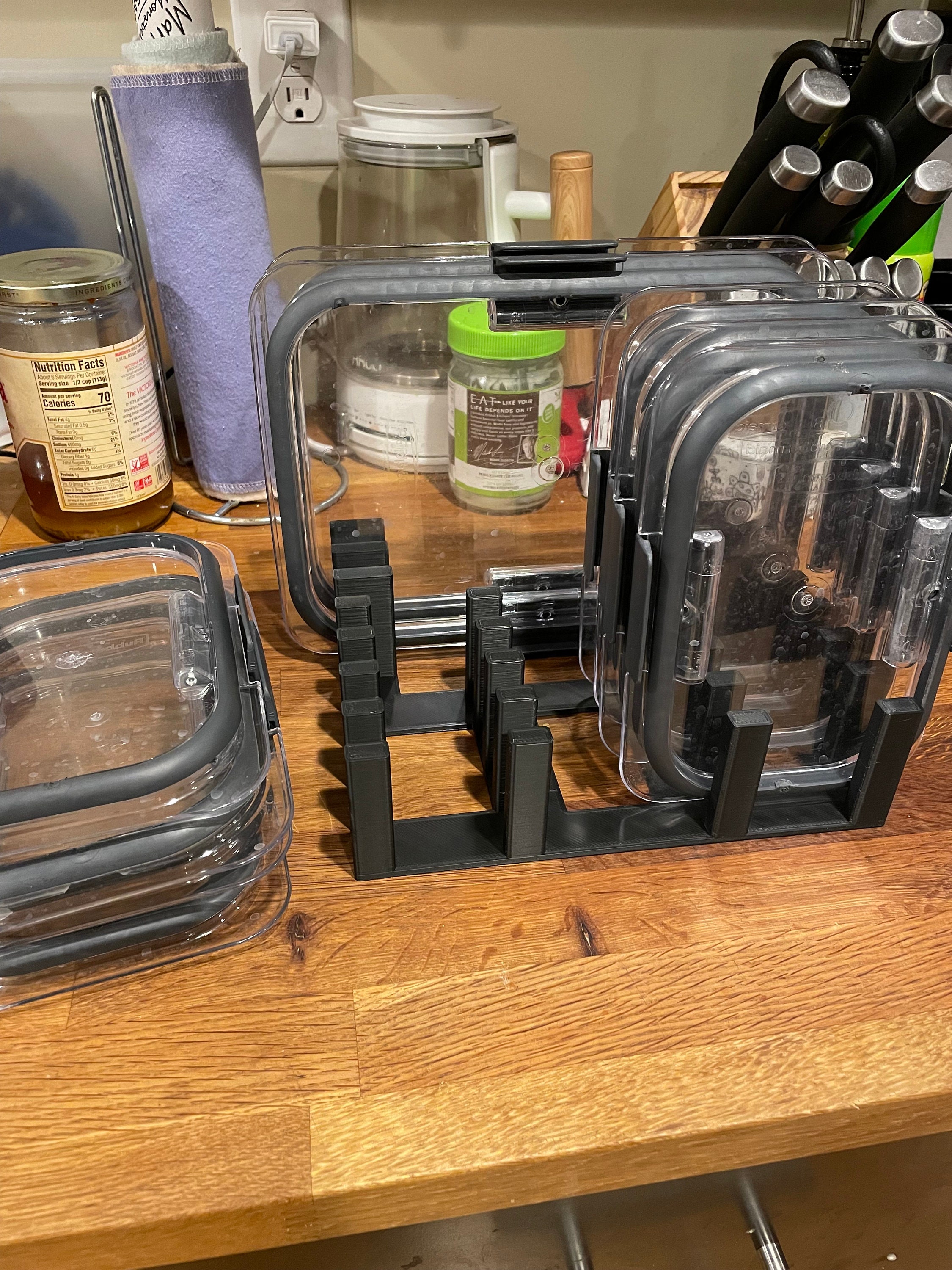 Rubbermaid Brilliance Lid Holder 