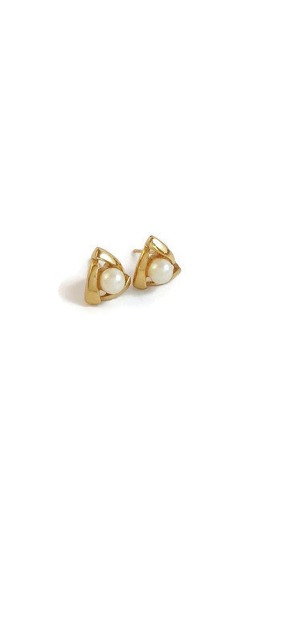 Vintage Stud Earrings - Triangular Faux Pearl And 