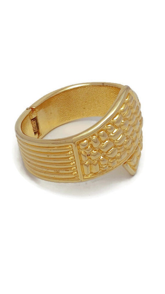Chunky Gold Vintage Cuff Bracelet - image 3