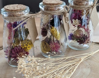 3er Set Trockenblumen im Glas Blumengruß Gewürzglas mit Korkdeckel und Trockenblumen Geschenk Mitbringsel Gastgeschenk Hochzeit